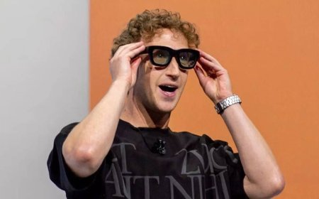 Meta Leaks Its New Smart Glasses with a Display