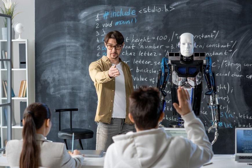 Why Students Should Learn AI: Free Courses, Jobs & Top Startups in 2025