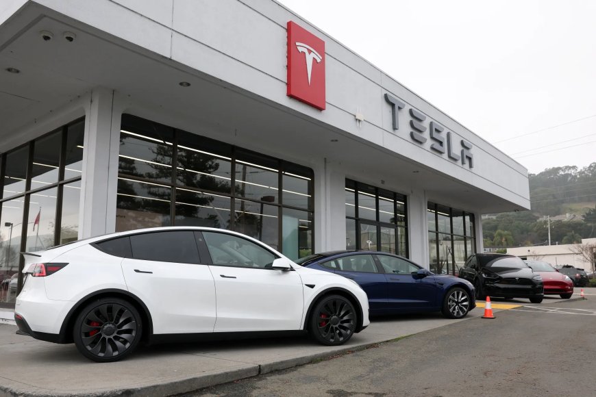 Tesla Redesigning Its Door Handles Following Safety Probe, Bloomberg Investigation