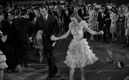 Image Credits: Frank Capra, Public domain, via Wikimedia Commons / Wikimedia Commons
