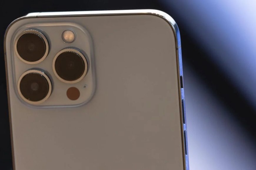 Apple Hires iPhone Camera App Halide’s Co-Founder for Its Design Team