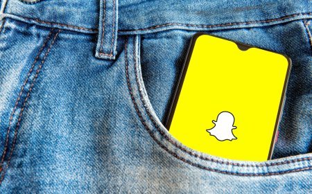 Snapchat now lets you inform others when you have arrived at your destination