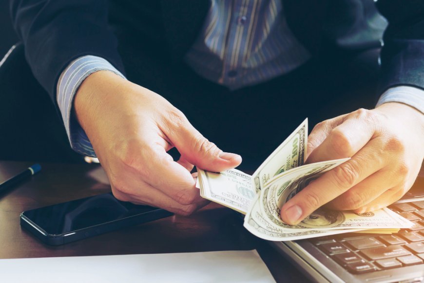 Cash App adds payment links so you can get paid in a DM