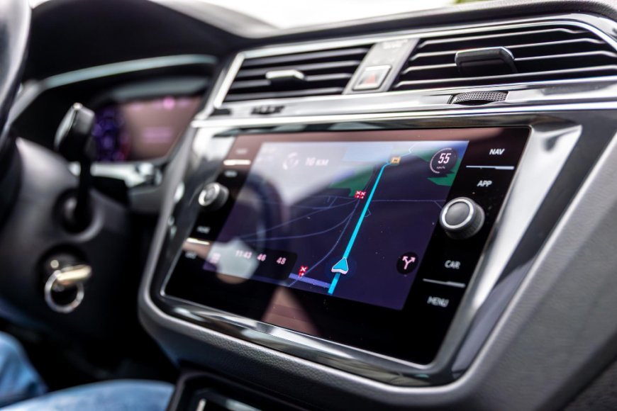 Apple is working to make CarPlay compatible with AI chatbots like ChatGPT